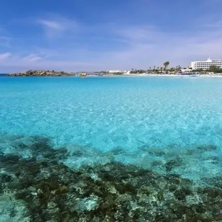 Picture This Enjoying Your Holiday In A Luxury 5 Star In For Less Than A 1307 *