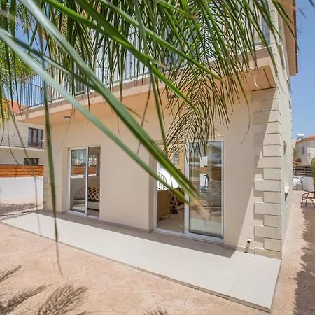 Picture This Enjoying Your Holiday In A Luxury 5 Star In For Less Than A 1307 Vila